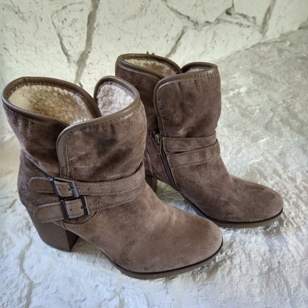 Style&Co Suede Fleece Lined Ankle Boots 9 - No Box